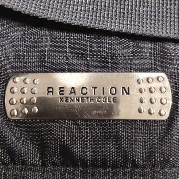Reaction Kenneth Cole Black Messenger Bag Laptop Briefcase‎ - Picture 4 of 11